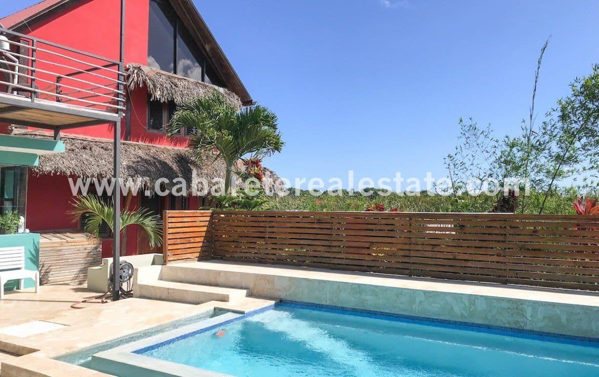 Bed and Breakfast Hauptgebäude mit Pool Cabarete Dominikanische Republik Lagune