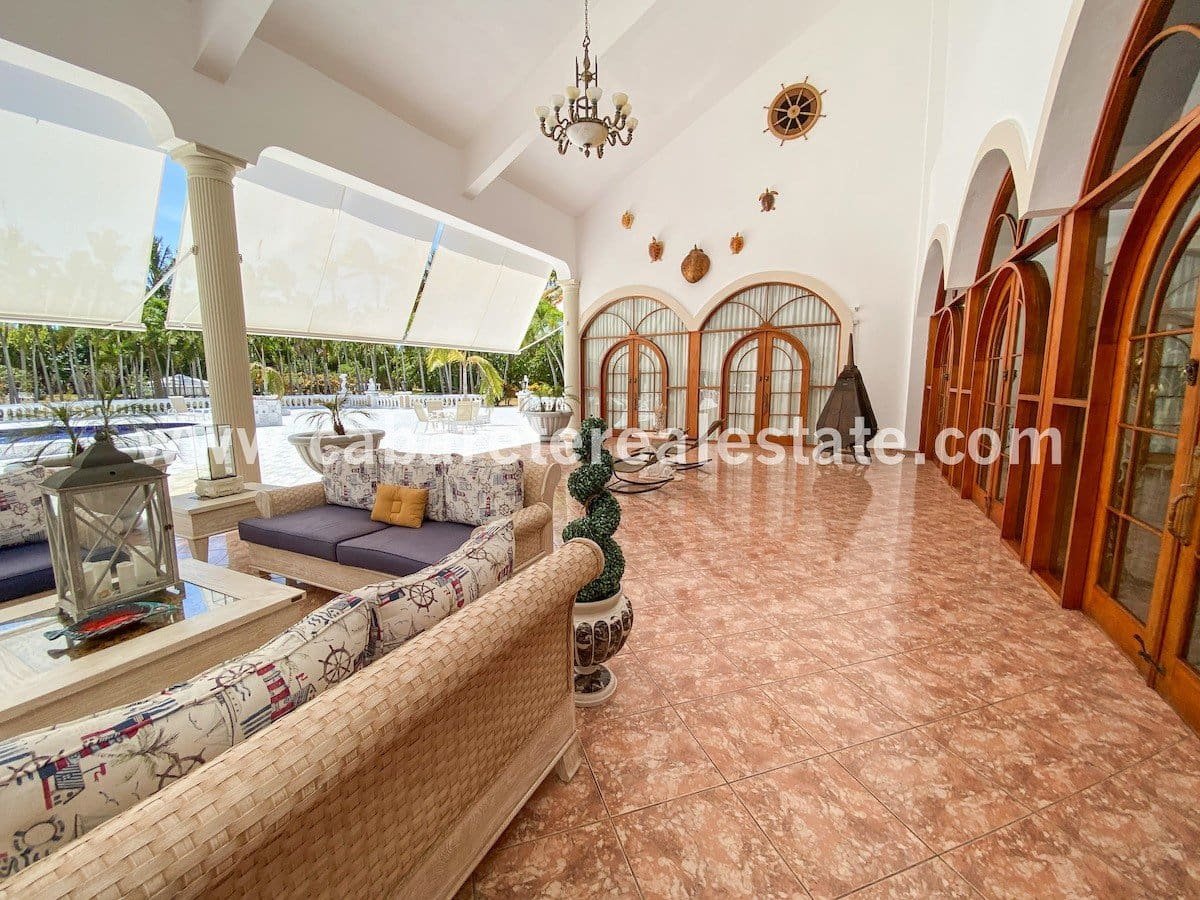 Terrasse couverte dans une luxueuse villa dans une communauté fermée Cabarete République Dominicaine 
