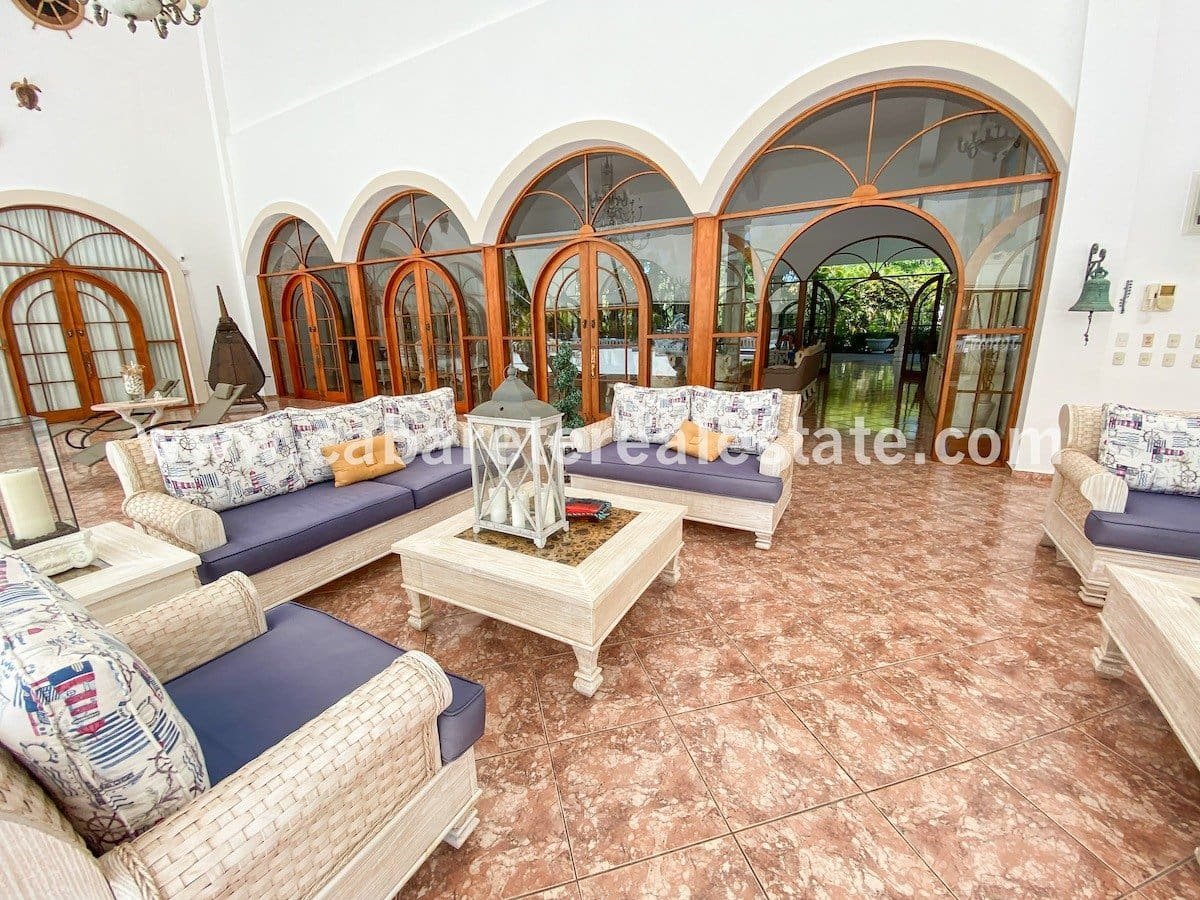 Living area in villa in gated beachside community Cabarete Dominican Republic (en anglais)
