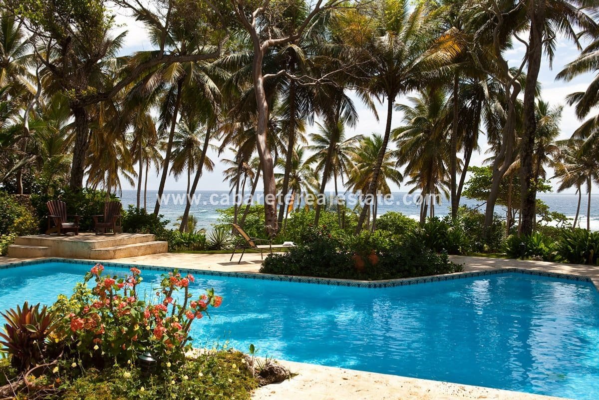 Pool luxuriöses Strandhaus Cabrera Cabarete Immobilien 1