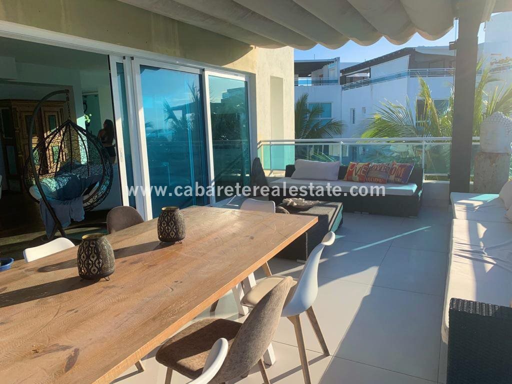 Luxusappartement mit großem Balkon und Dachterrasse