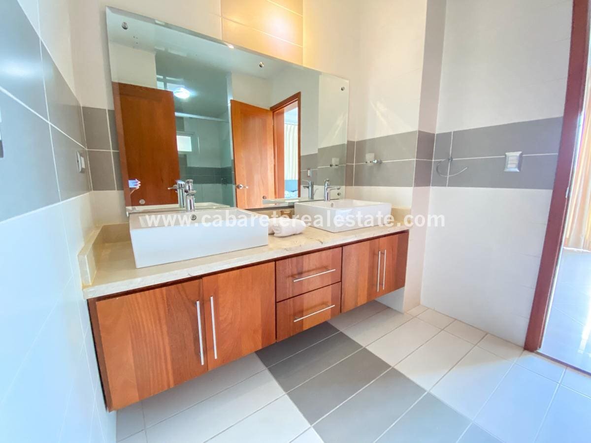 2 bedroom condo in Cabarete Bay bathroom sinks
