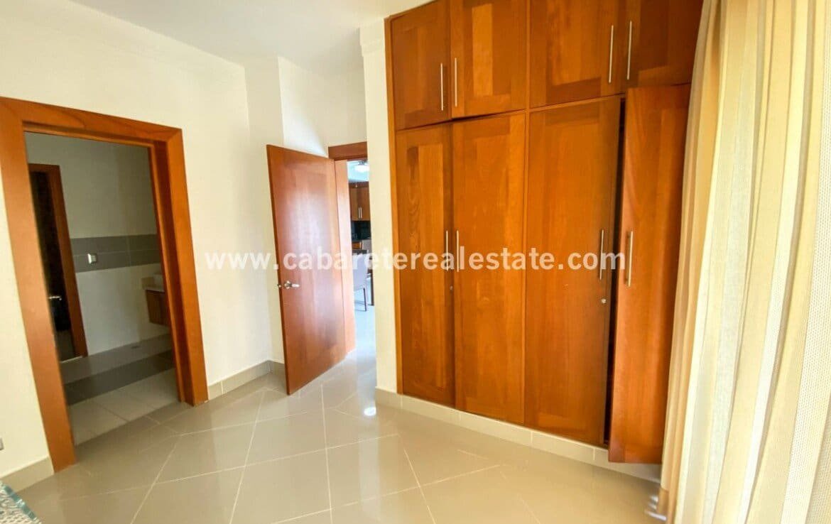Appartement de 2 chambres à coucher dans le stockage de Cabarete Bay