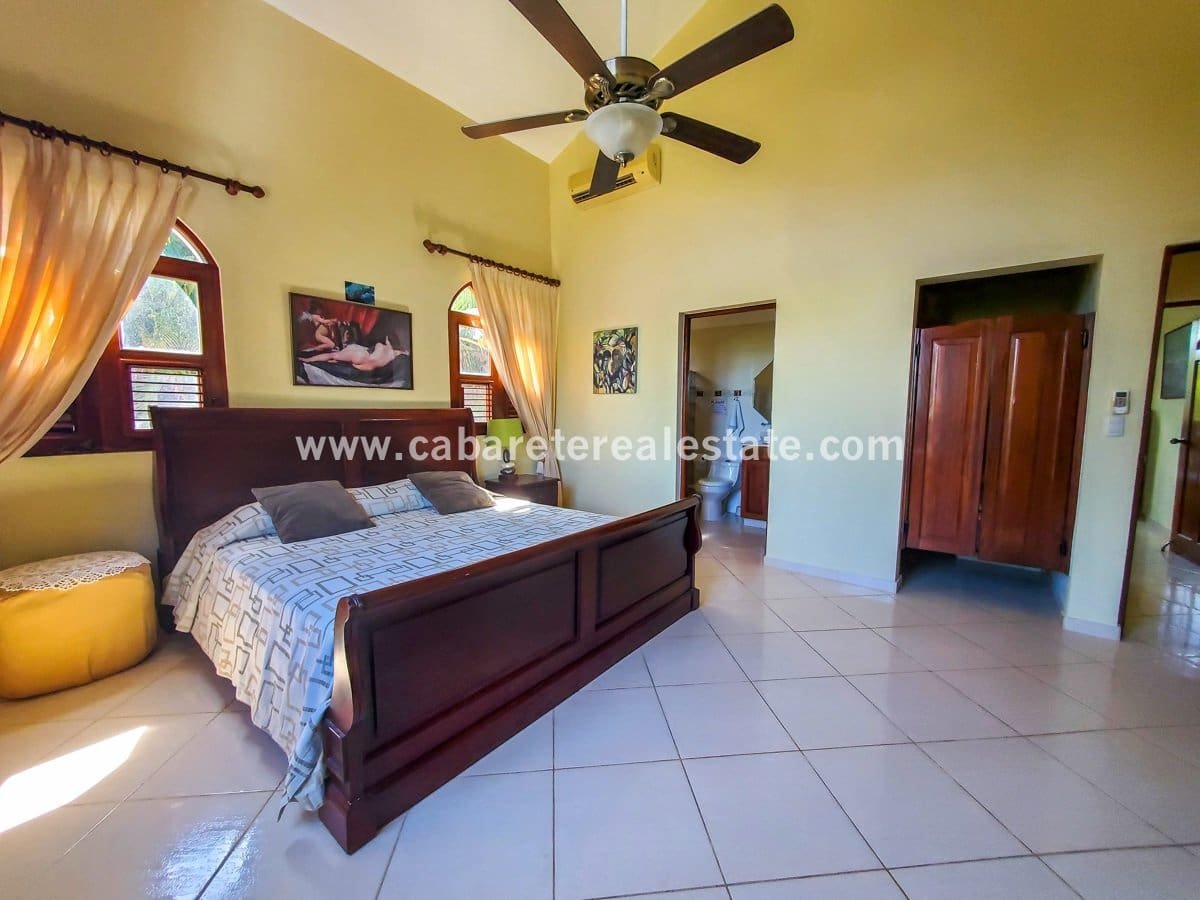 4 Schlafzimmer Villa am Strand in Cabarete Hauptschlafzimmer 1