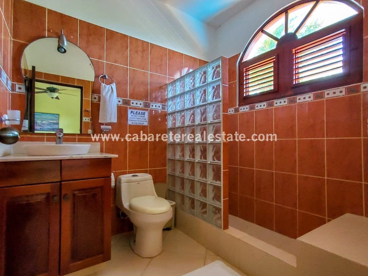 4 Schlafzimmer Villa am Strand in Cabarete drittes Schlafzimmer Bad 1