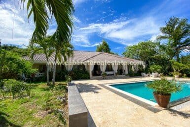 3 bedroom single story home in Sosua backyard