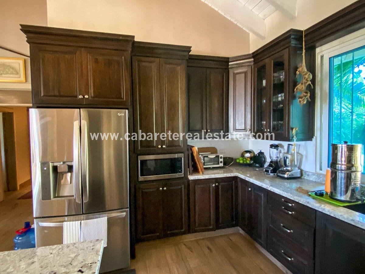 3 Schlafzimmer einstöckiges Haus in Sosua Küche Kühlschrank
