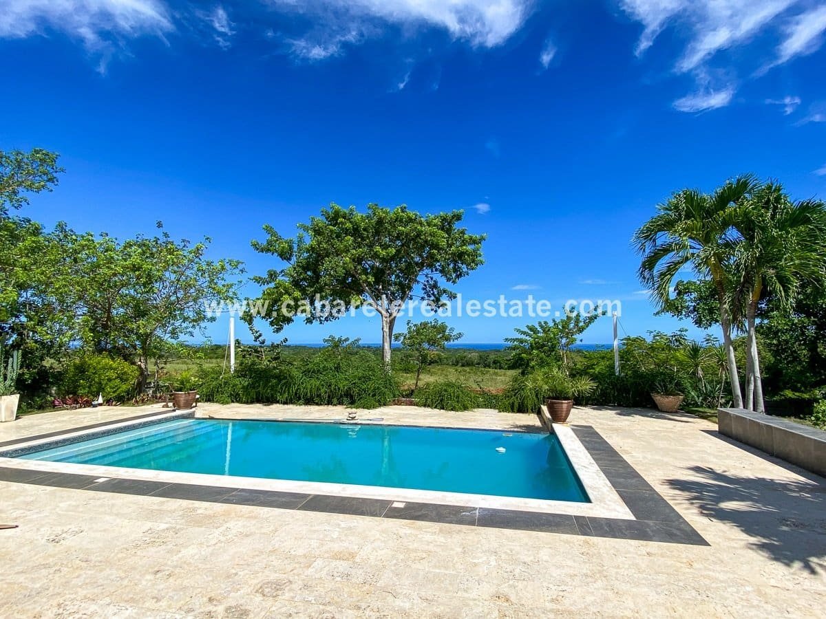 Einstöckiges Haus mit 3 Schlafzimmern in Sosua Pool