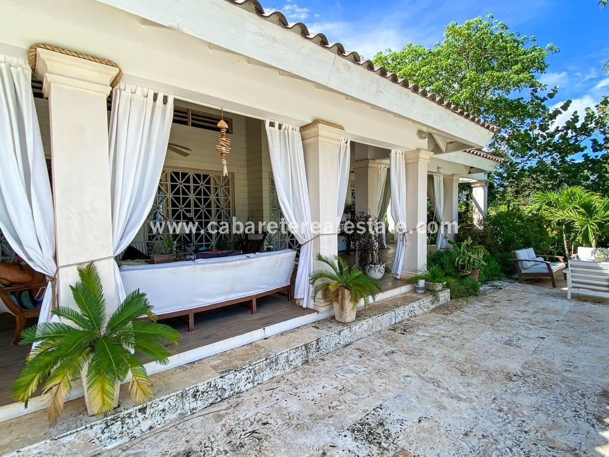 Einstöckiges Haus mit 3 Schlafzimmern in Sosua Veranda