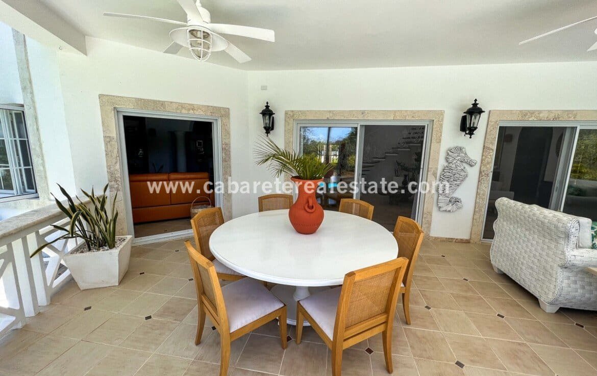 chalet de lujo en venta urbanizacion cerrada 13