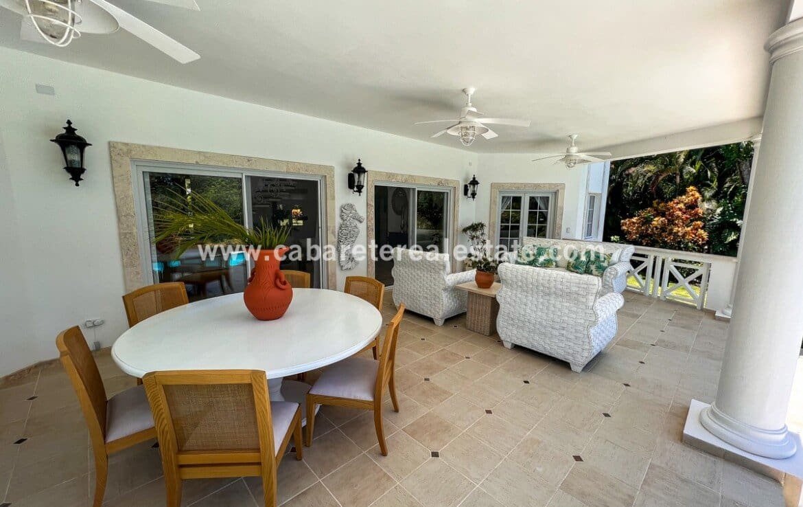 chalet de lujo en venta urbanizacion cerrada 14
