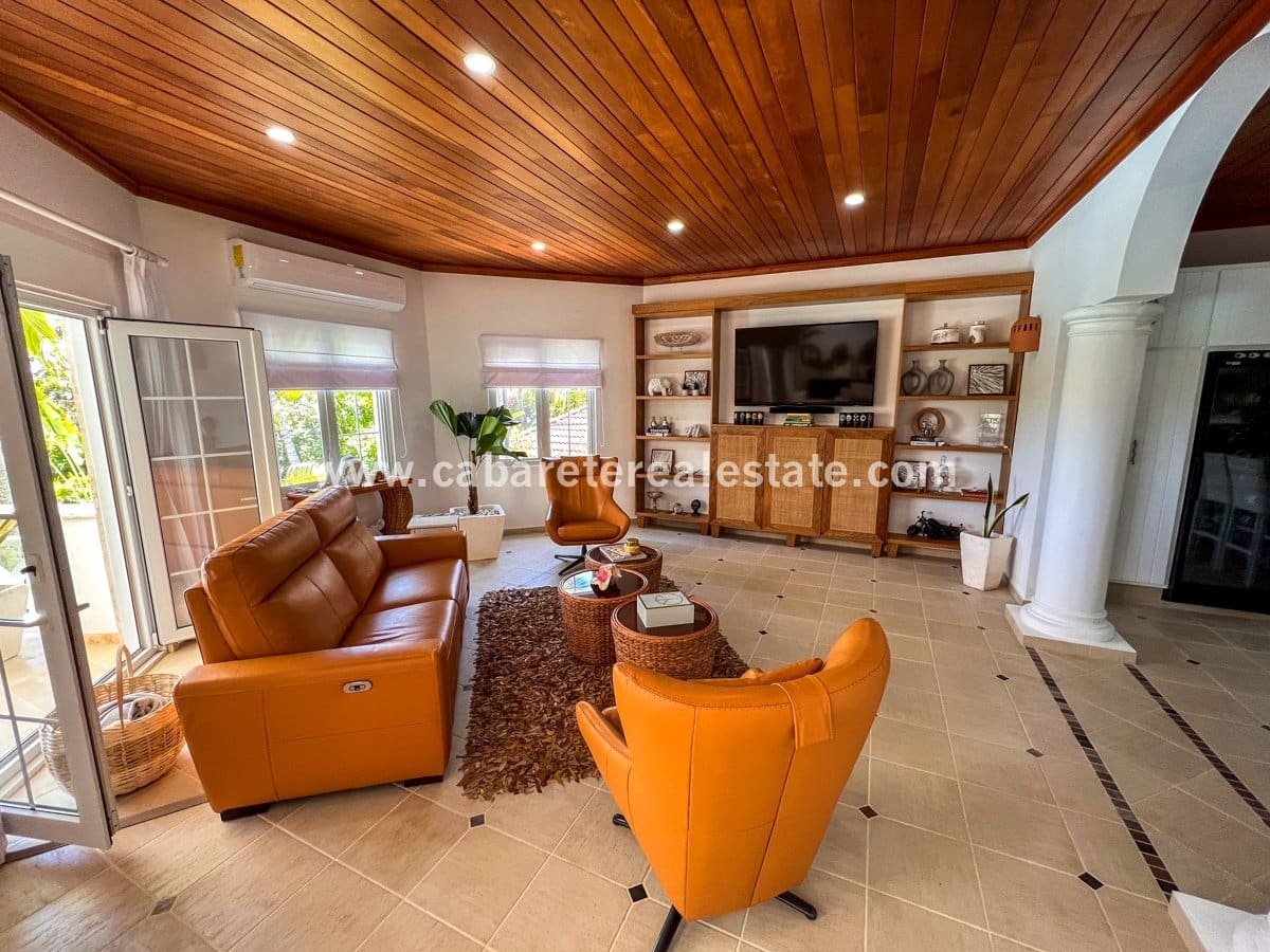 Luxusvilla zu verkaufen gated community 18