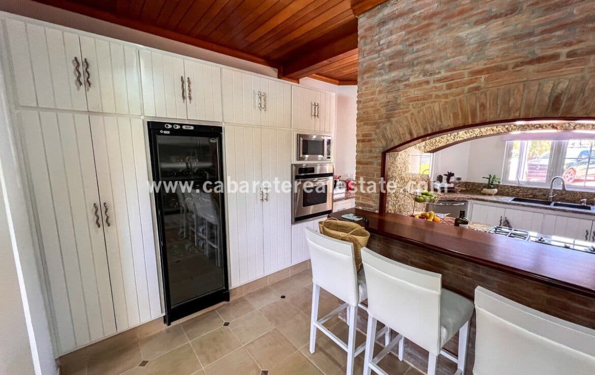 chalet de lujo en venta urbanizacion cerrada 25