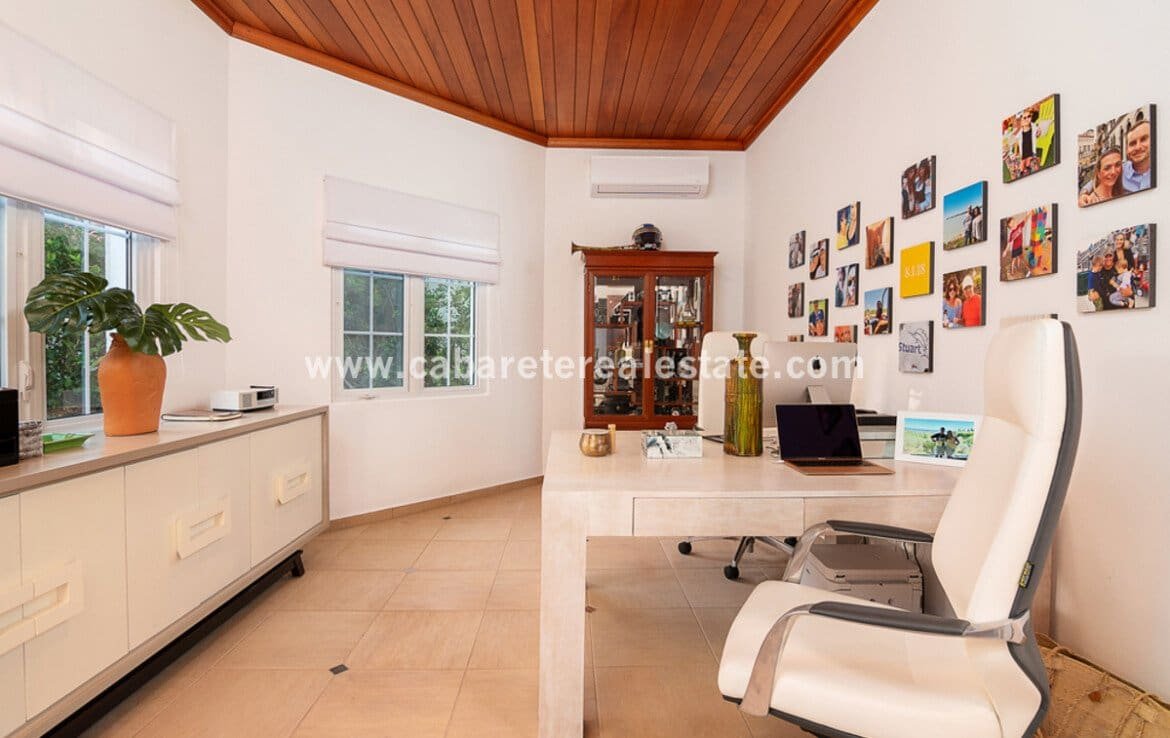 chalet de lujo en venta urbanizacion cerrada 3