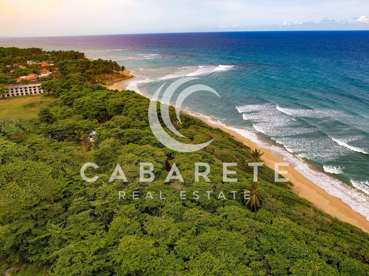 Exclusive gated encuentro beach house 21