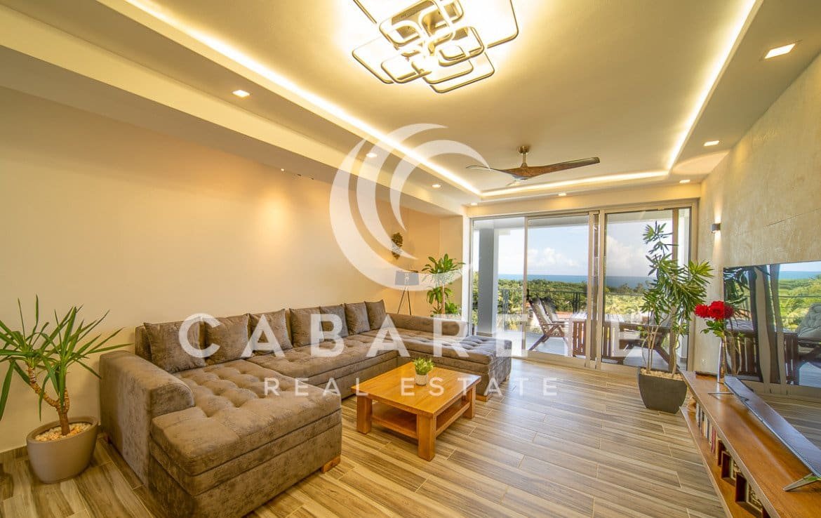New Stylish Oceanview Penthouse 10