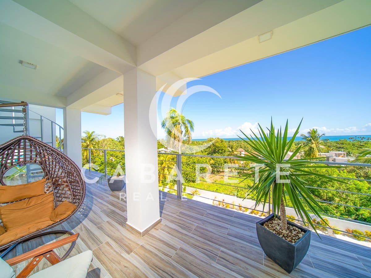 New Stylish Oceanview Penthouse 13