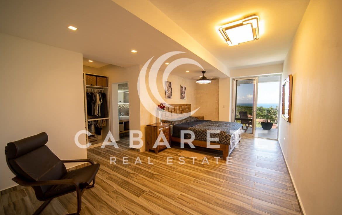 New Stylish Oceanview Penthouse 17