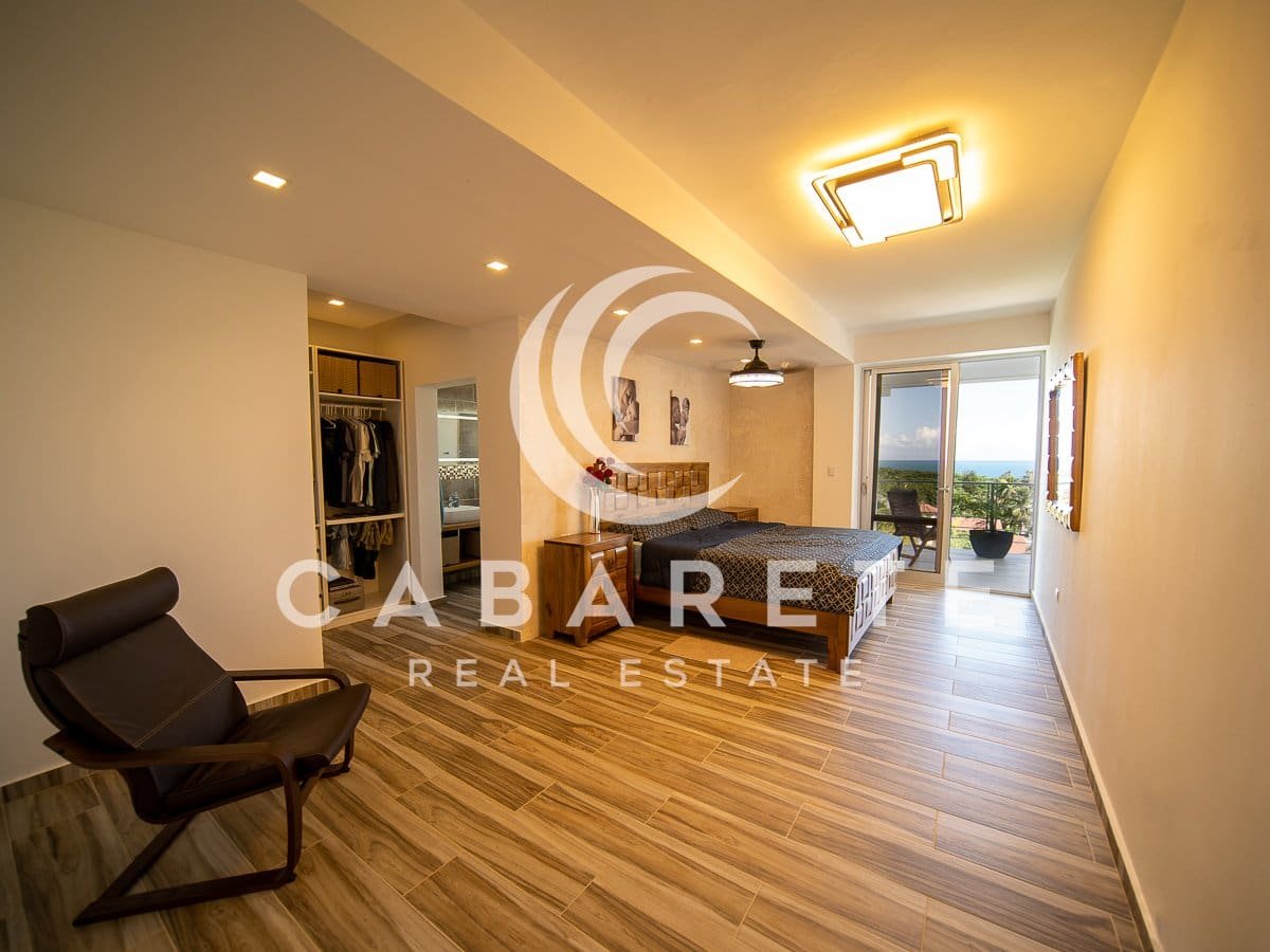 Neues stilvolles Penthouse mit Meerblick 17