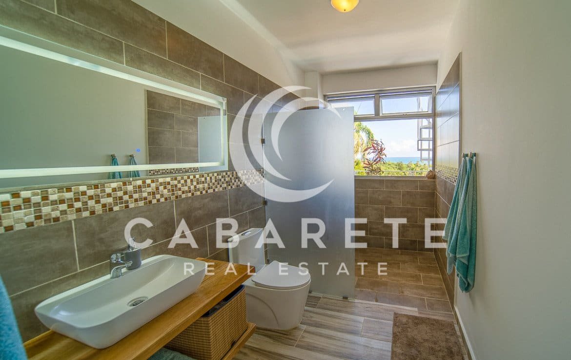 New Stylish Oceanview Penthouse 22