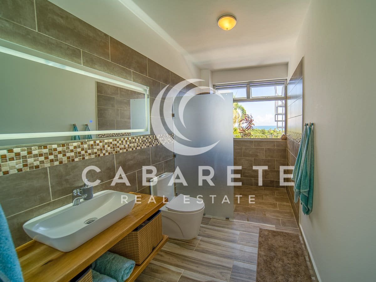 Neues stilvolles Penthouse mit Meerblick 22