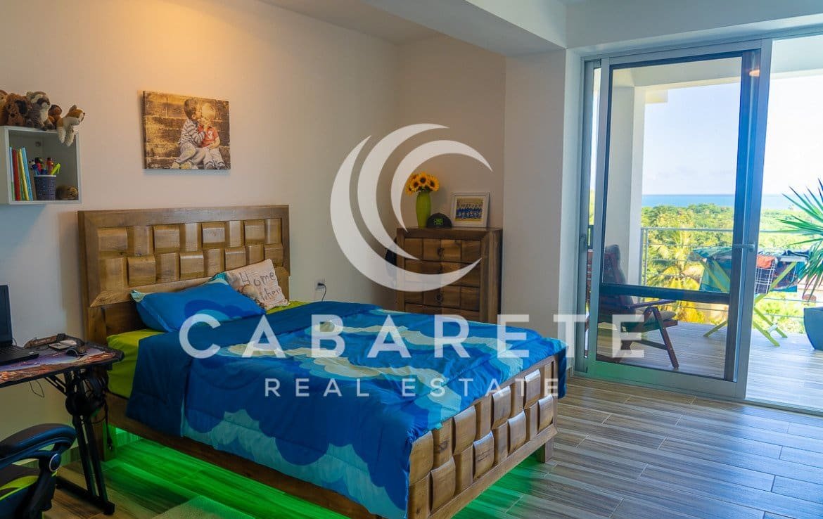 New Stylish Oceanview Penthouse 31
