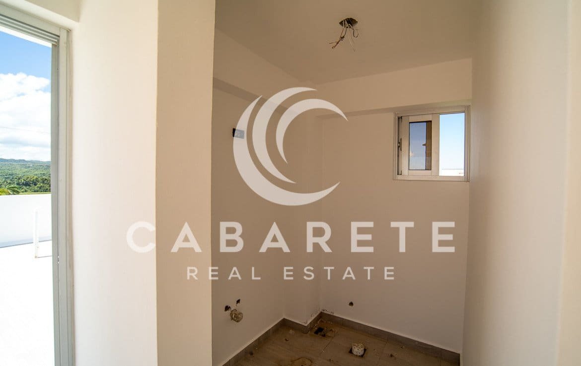 New Stylish Oceanview Penthouse 40