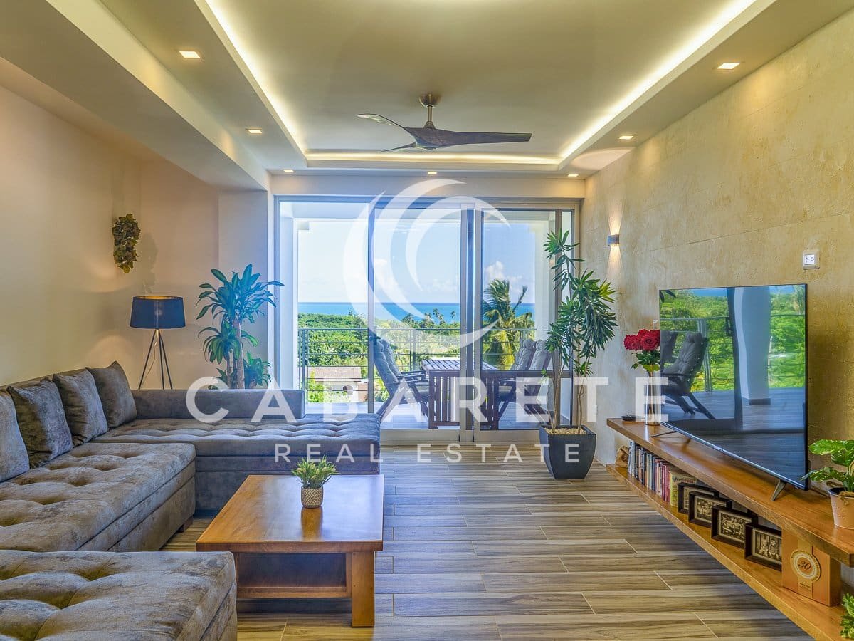 Neues stilvolles Penthouse mit Meerblick 8