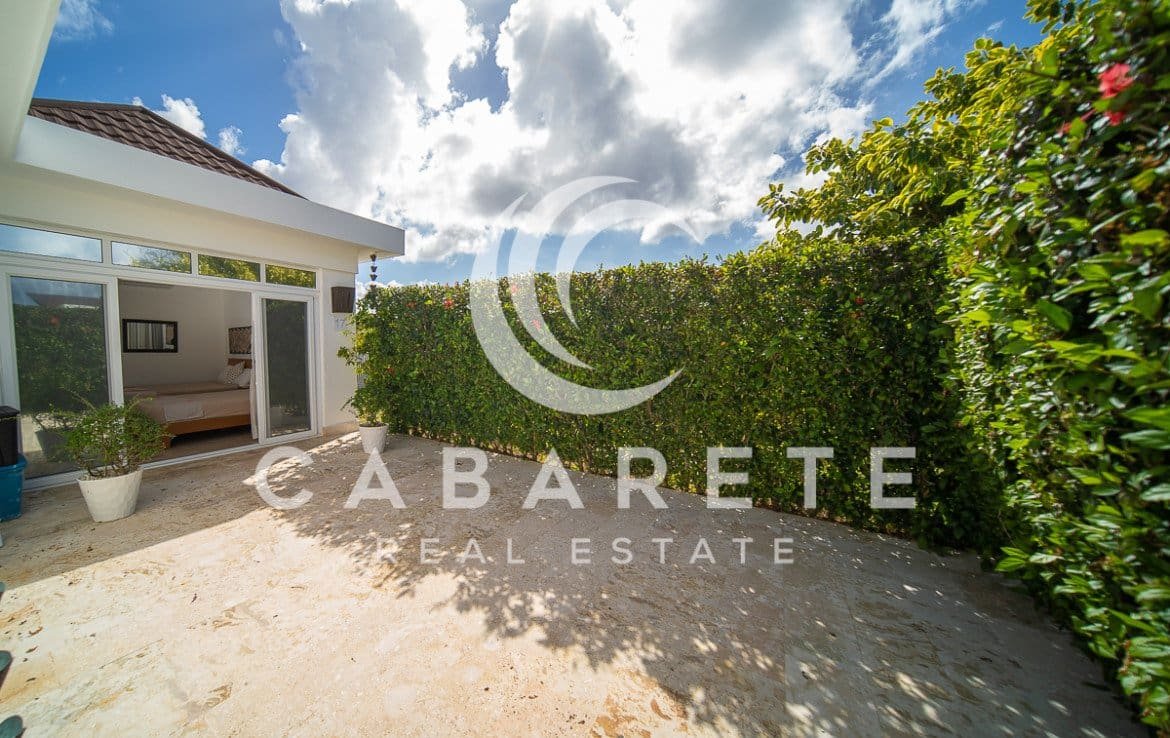 Sunny Caribbean Island Home 22