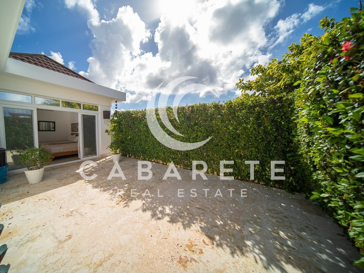 Sunny Caribbean Island Home 22