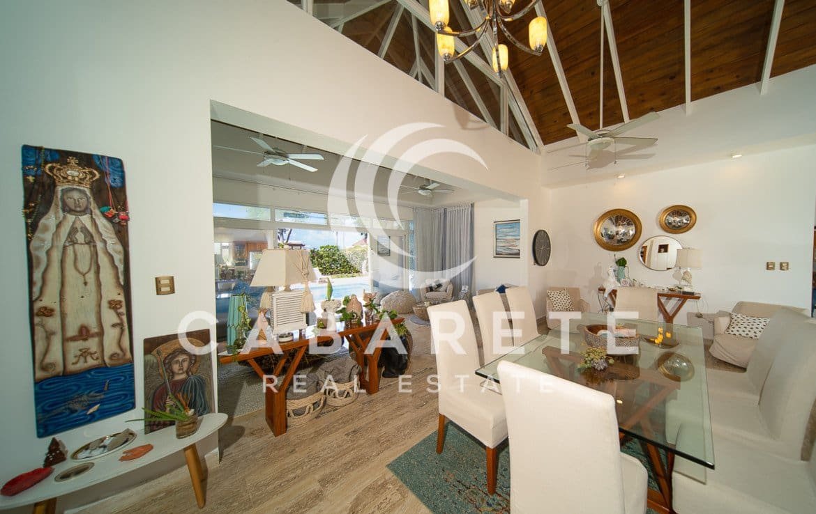 Sunny Caribbean Island Home 25