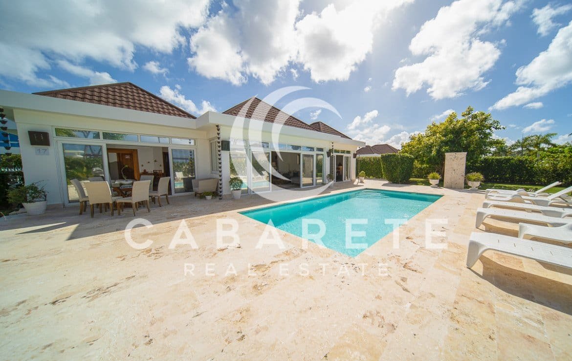 Sunny Caribbean Island Home 40