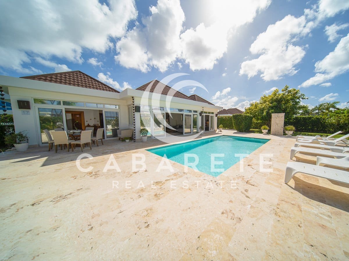 Sunny Caribbean Island Home 40