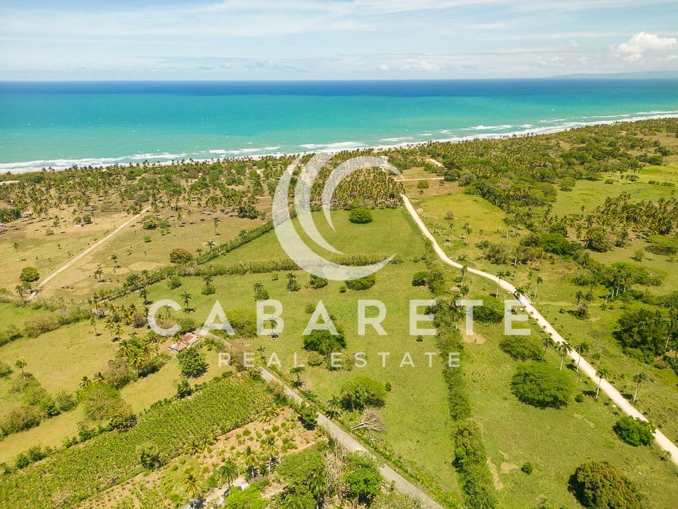 Terrain en bord de mer près de Cabarete