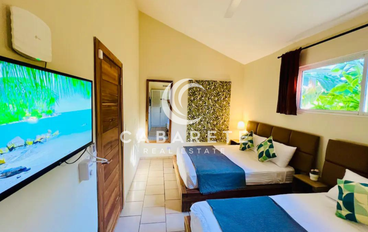 9 Bedroom Villa Rental Investment Property 13