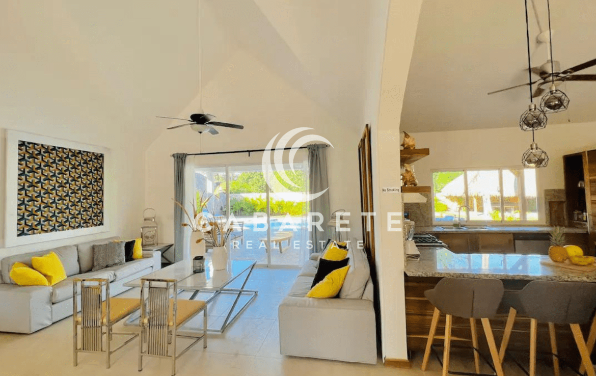 9 Bedroom Villa Rental Investment Property 5