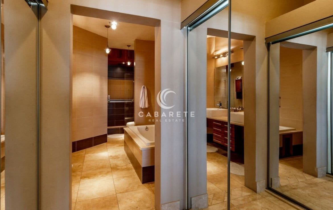Ultimate Beachfront Luxury 4 BR Condo, Cabarete (21)