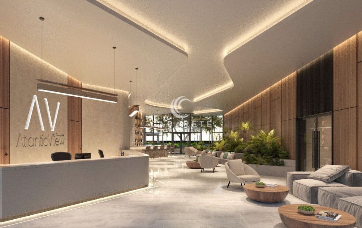 Atlantic View Residence, una lujosa propiedad frente al mar en Cabarete, cuenta con un acogedor vestíbulo con recepción.