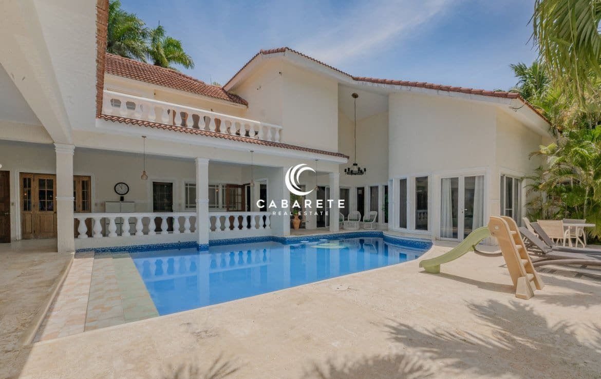 Spacious 5 Bedroom Home in Cabarete Beachfront Community (23)