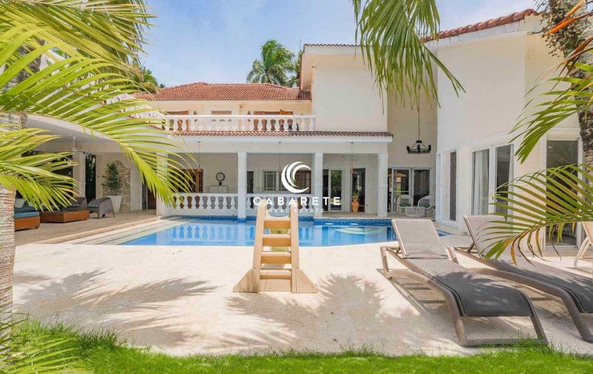 Spacious 5 Bedroom Home in Cabarete Beachfront Community (24)