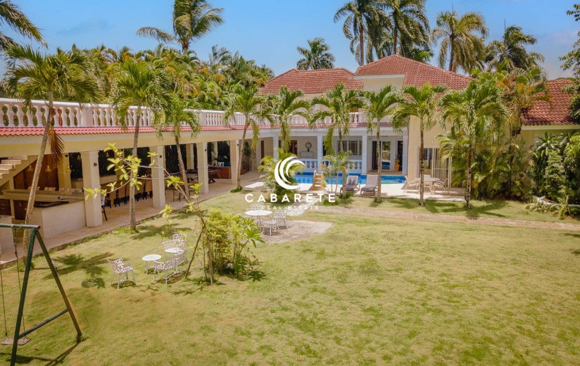 Spacious 5 Bedroom Home in Cabarete Beachfront Community (7)