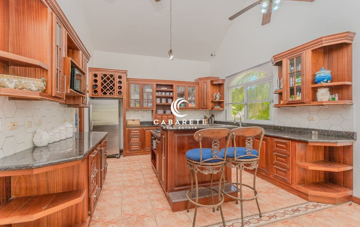 Spacious 5 Bedroom Home in Cabarete Beachfront Community (8)