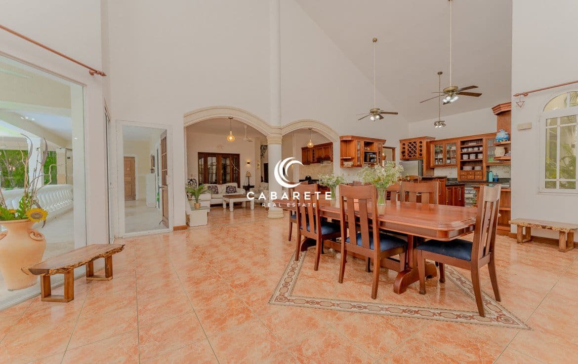 Spacious 5 Bedroom Home in Cabarete Beachfront Community (9)