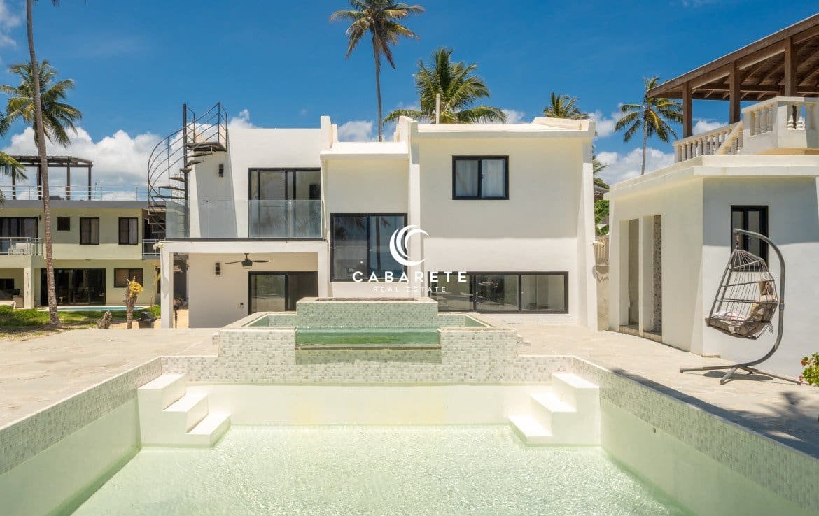 Contemporary 4 Bedroom Villa for sale in Cabarete, Puerto Plata, featuring a private pool and modern design with ocean views