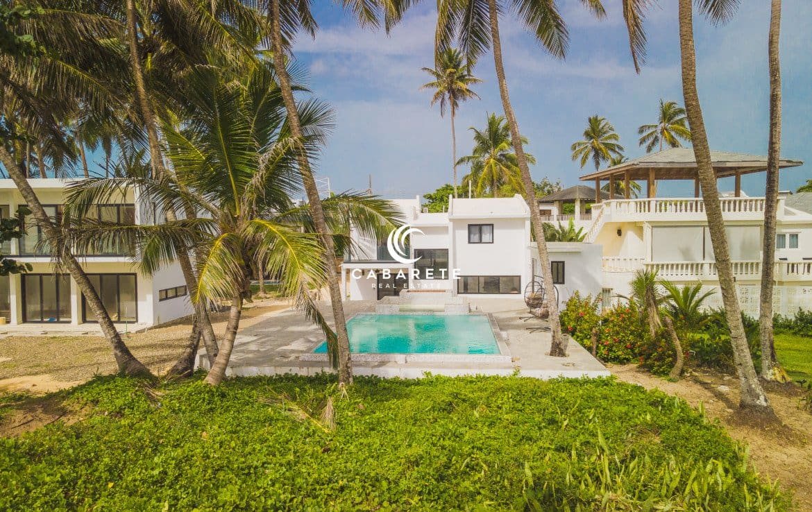 Résidence de bord de mer à vendre à Cabarete, Puerto Plata, avec vue sur l'océan et accès privé à la plage.