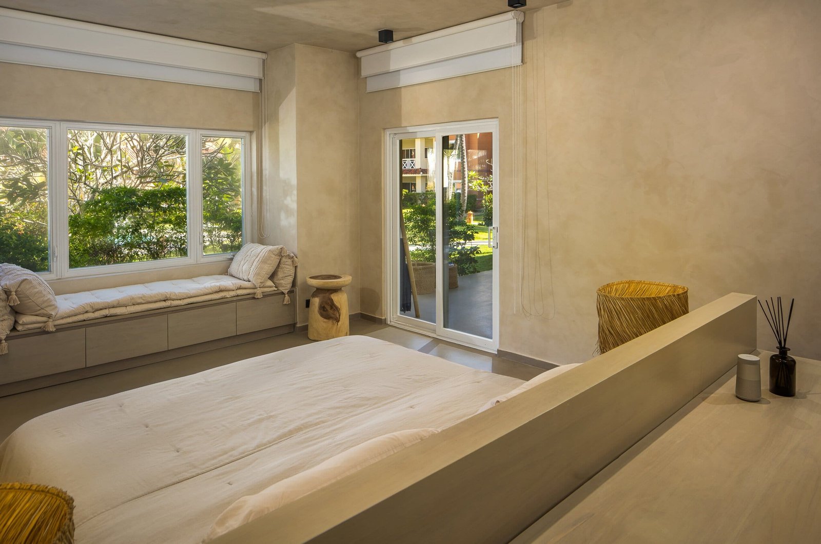 Minimalist Boho Haven OceanDream Luxury Master