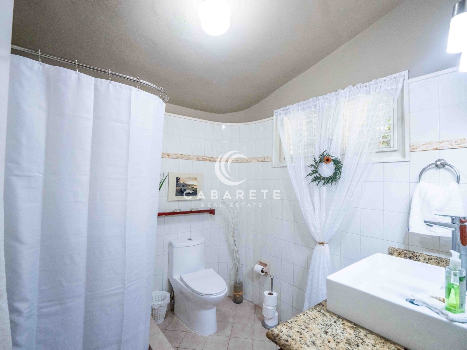 Caribbean Style Encuentro Villa Bathroom 1