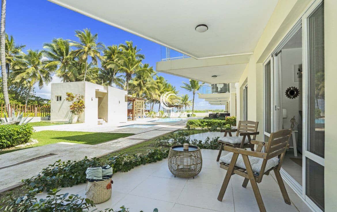 One Bedroom Beachfront Condo Terrace