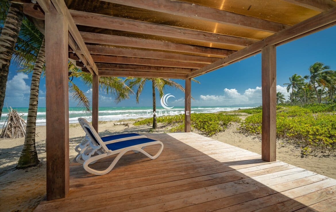 One Bedroom Beachfront Condo Gazebo