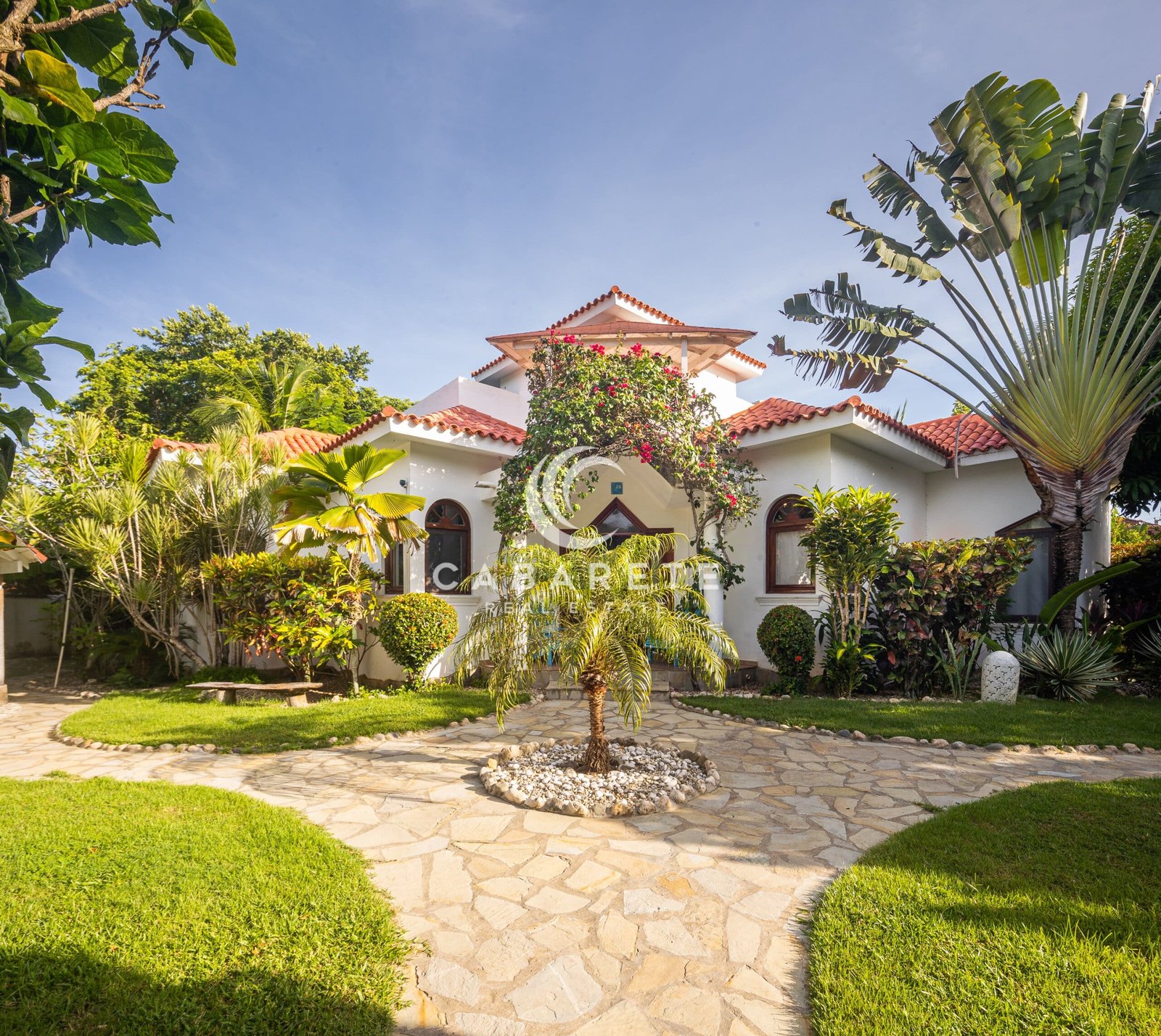 Spacious Perla Marina Villa Outside